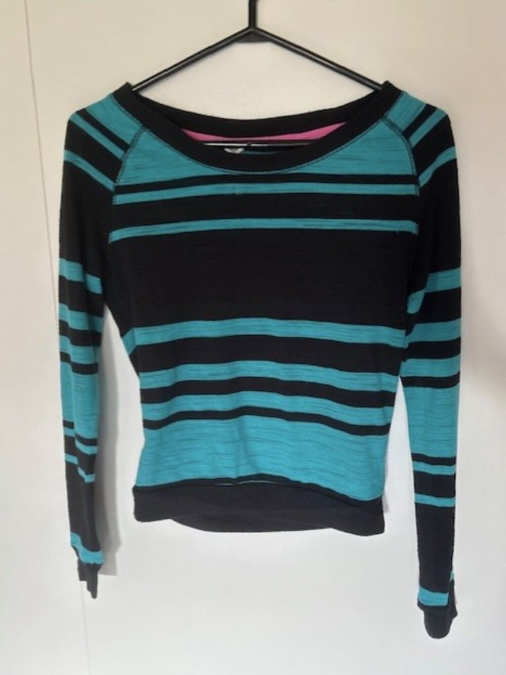 Name: Black and Turquoise Varied Striped Wide-Neck Long-Sleeved Top